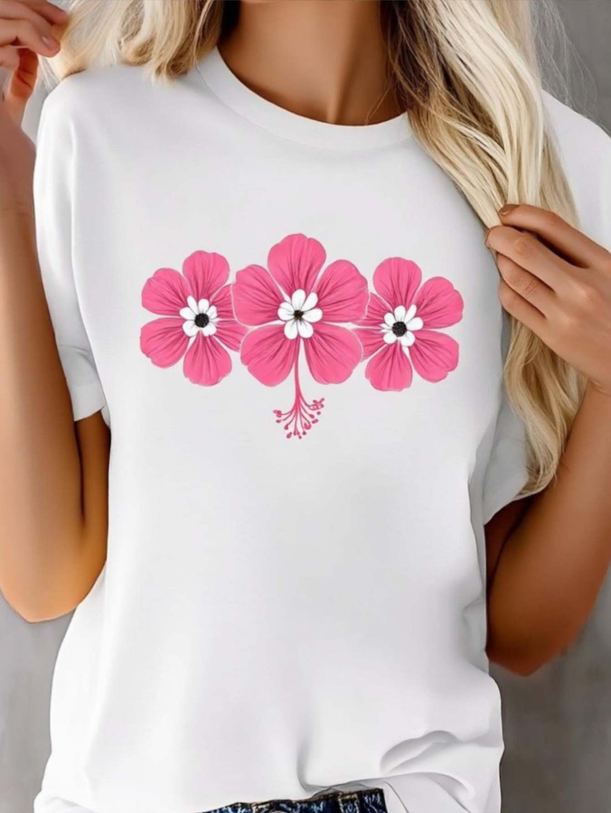 Summer Clothing Trends For Women 2026 - T-shirt à motif de trois fleurs